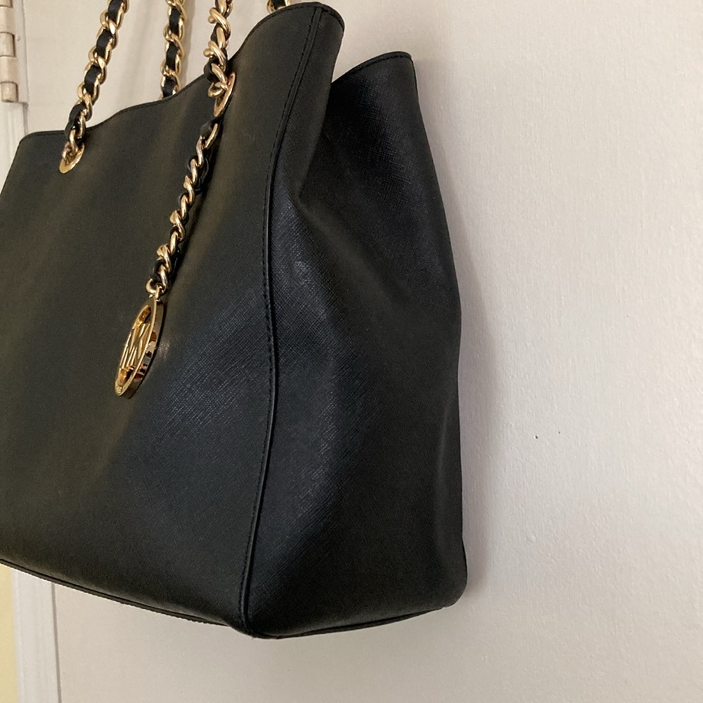 Michael Kors Chain Shoulder Handbag - Picture 3 of 16